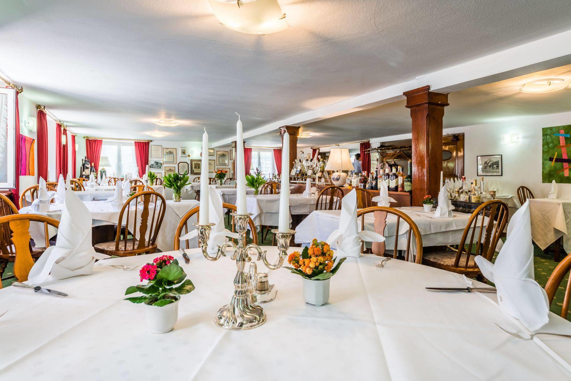 Hotel Goldener Sternen Констанц Екстериор снимка