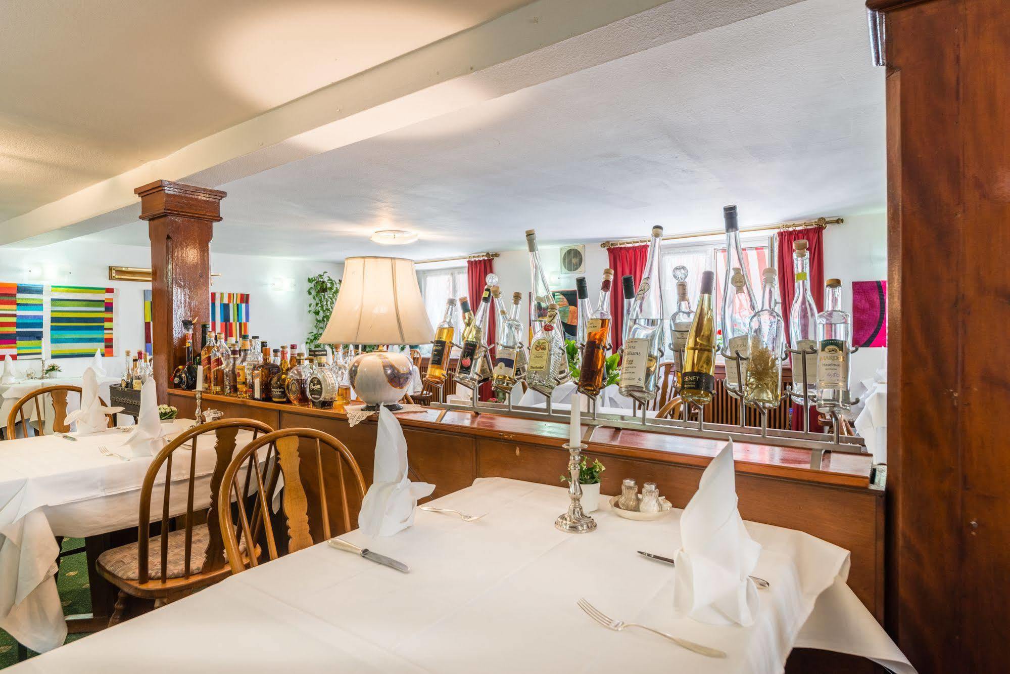 Hotel Goldener Sternen Констанц Екстериор снимка